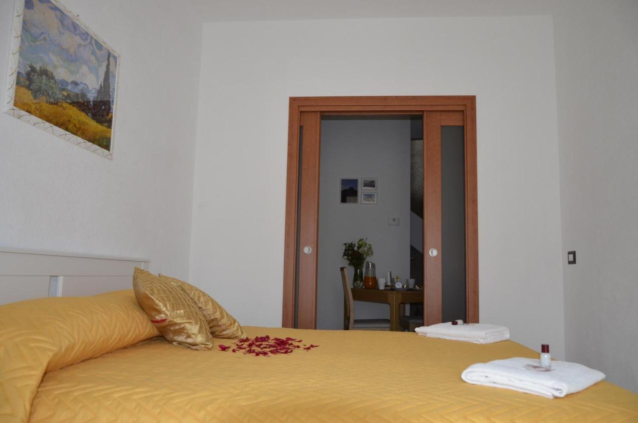 B&B La Casa Sulla Roccia Pietrapertosa Esterno foto